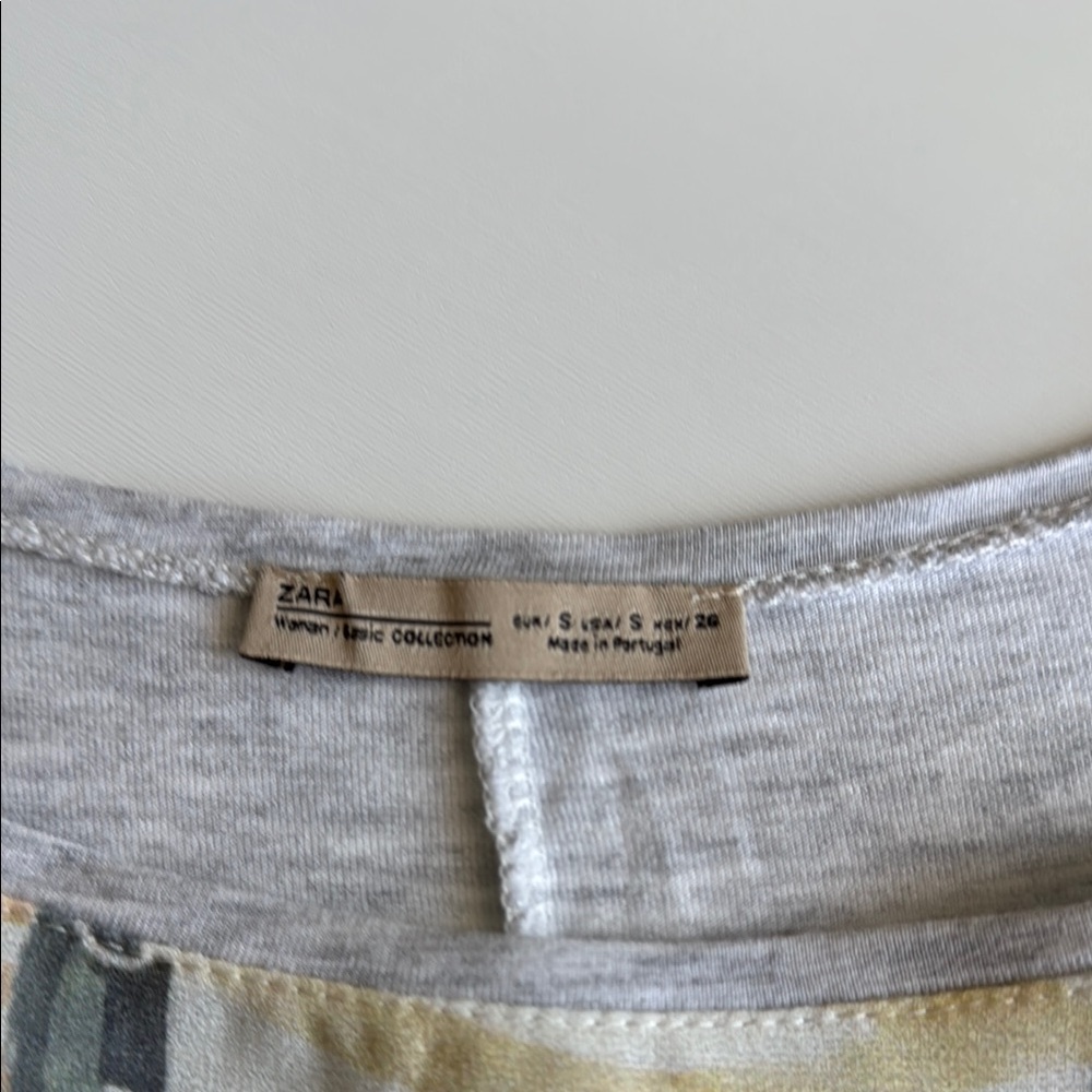 Zara Basic Collection Top Size Small - Picture 3 of 5